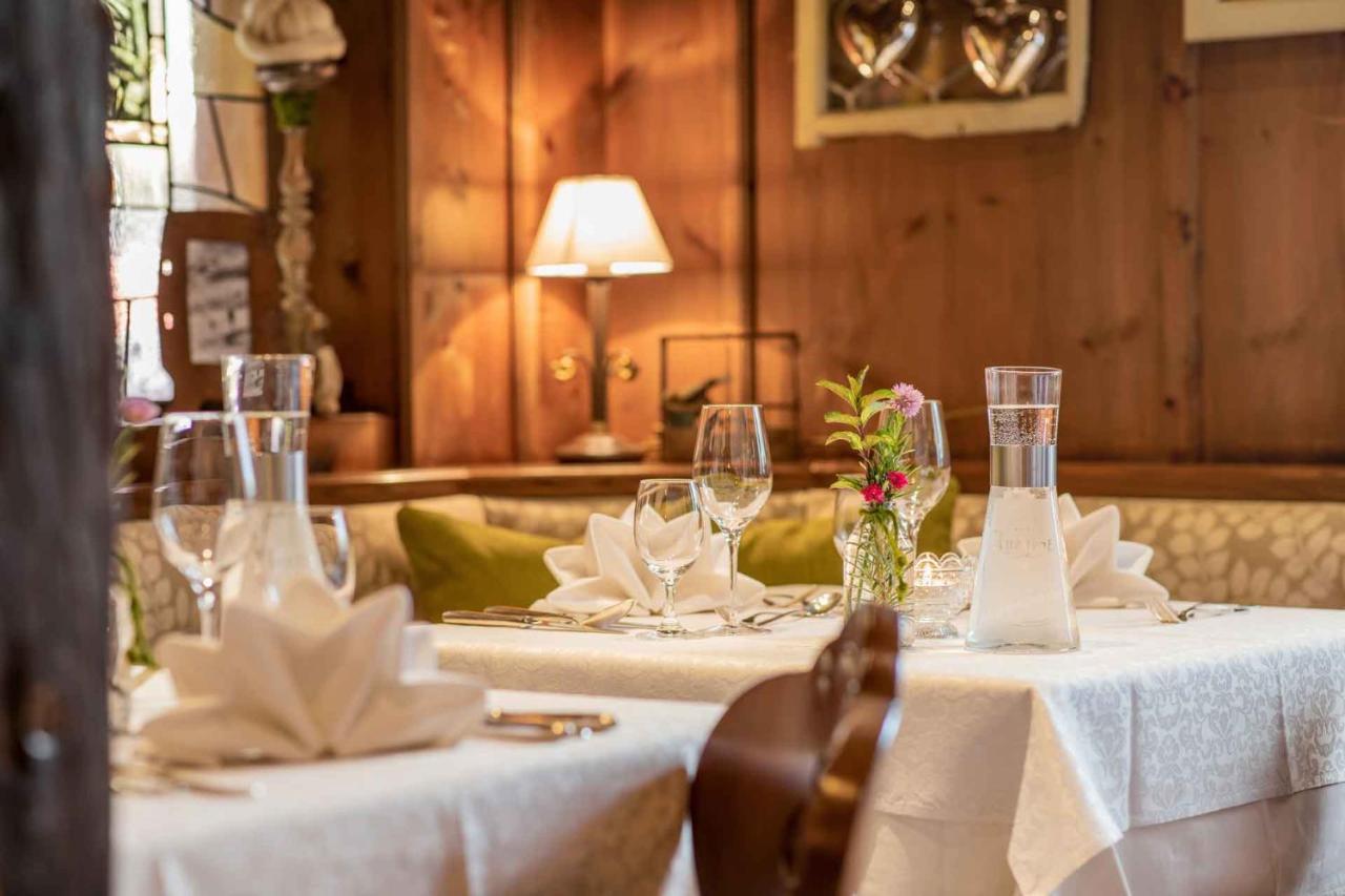 Familien- & Vitalhotel Auenhof Фулпмес Екстериор снимка
