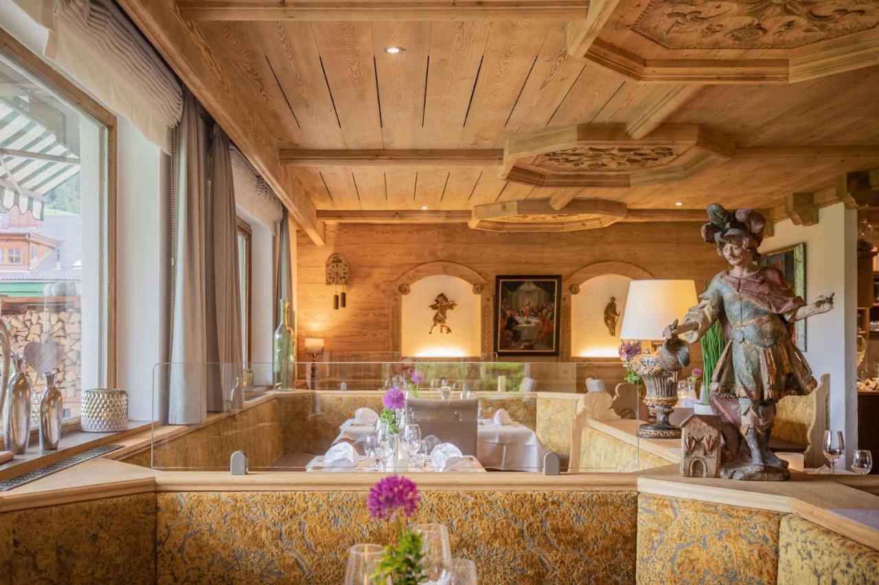 Familien- & Vitalhotel Auenhof Фулпмес Екстериор снимка