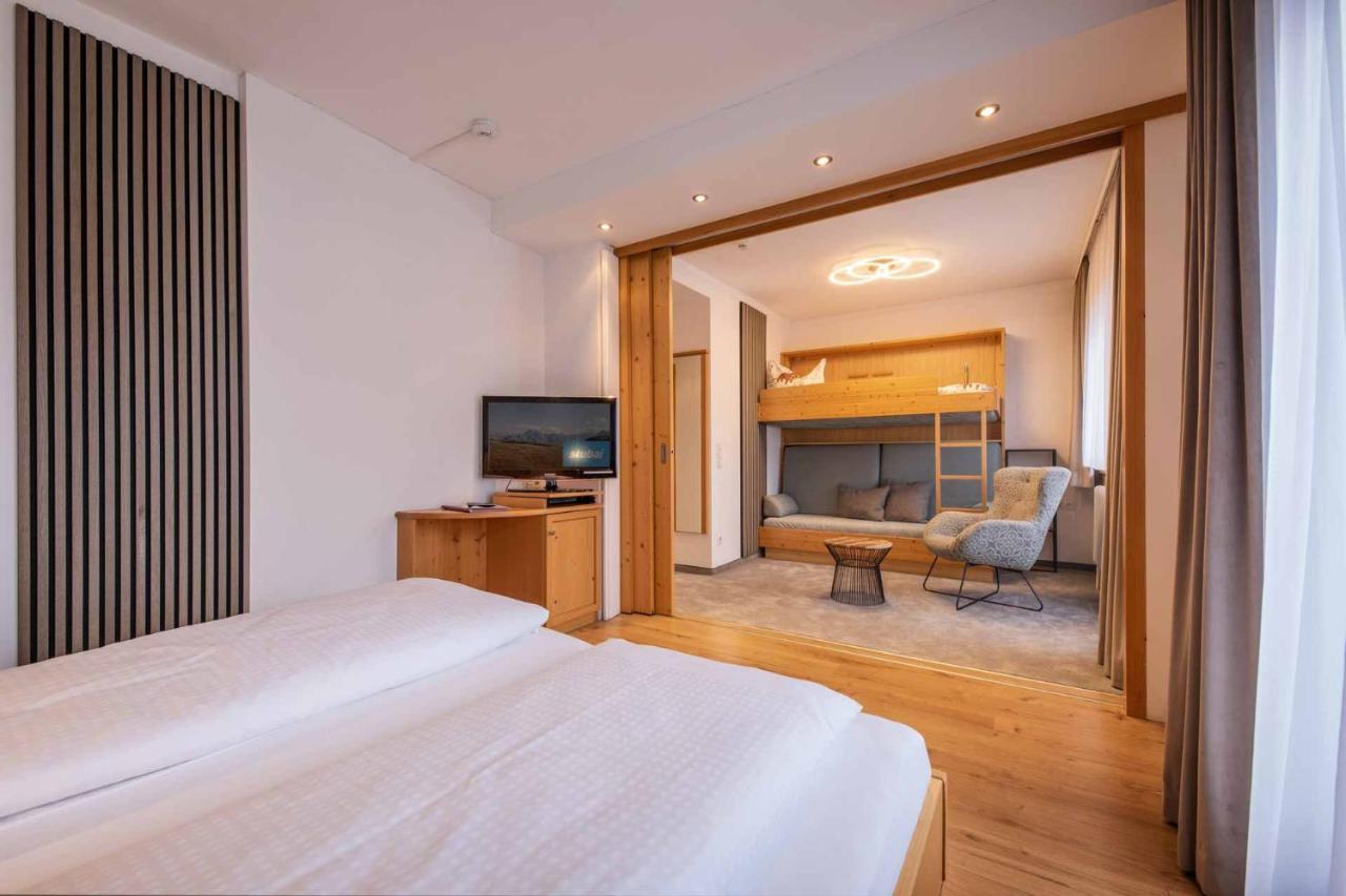 Familien- & Vitalhotel Auenhof Фулпмес Екстериор снимка