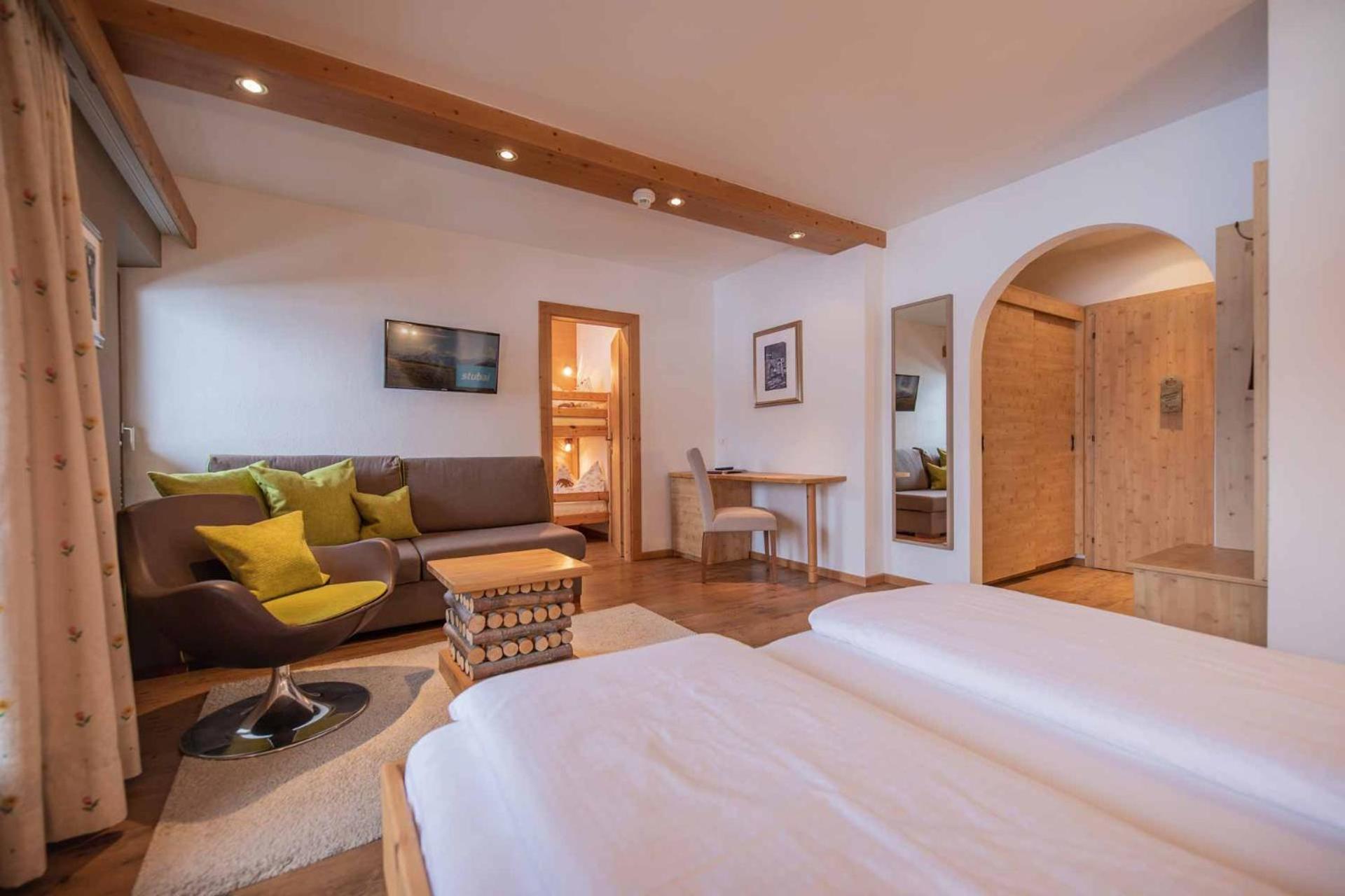 Familien- & Vitalhotel Auenhof Фулпмес Екстериор снимка
